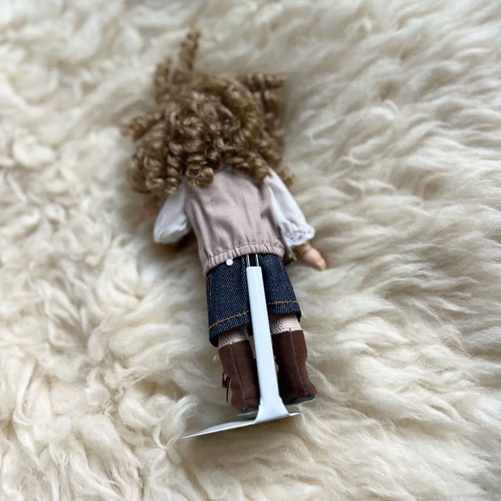 ASHTON DRAKE GALLERIES DOLL‎ HANDS ACROSS THE WORLD AUSTRALIA OLIVIA